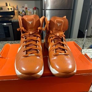 Texas Longhorns Hyperdunk 2012 Size 11